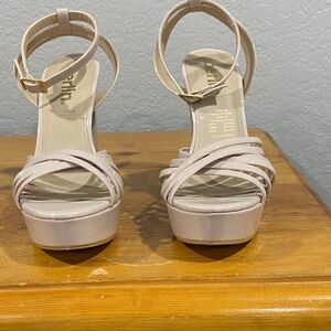 Elegant Beige Platform Sandals